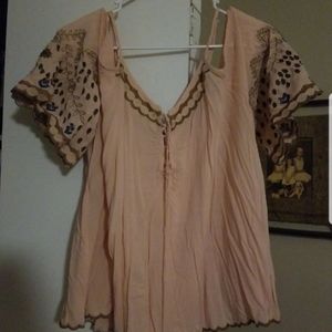 Gimmicks by BKE Cold Shoulder Blouse